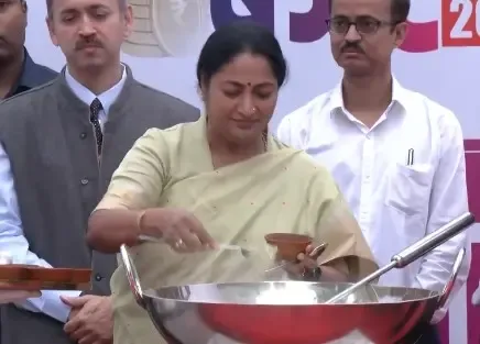 Delhi CM Rekha Gupta Celebrates 'Kheer Ceremony' Before Budget Session