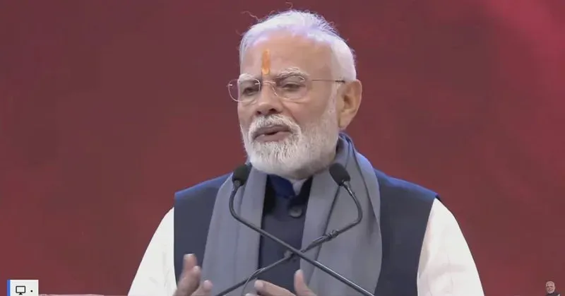 CM Rekha Gupta pins live feed of PM Modi at Chinmaya Sammelan