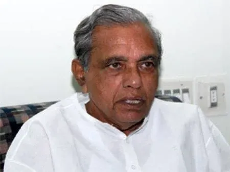 CM Revanth Reddy condoles death of former undivided AP minister Gade Venkat Reddy