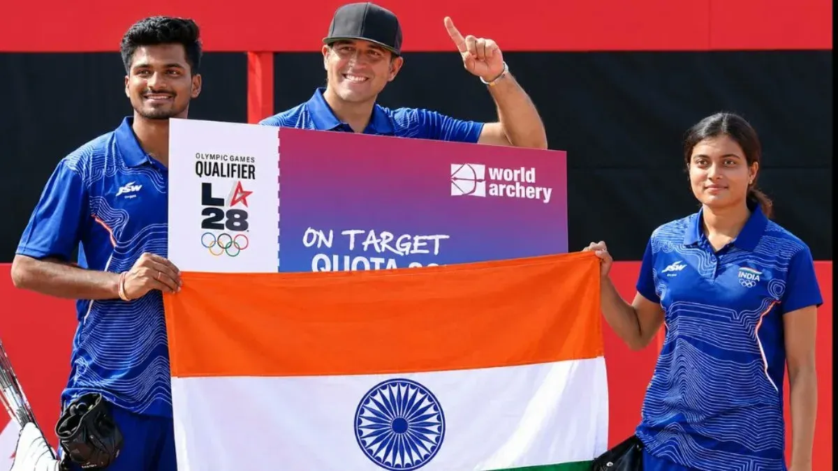 CM Revanth Reddy hails Chikitha Taniparthi's double Asian Games gold