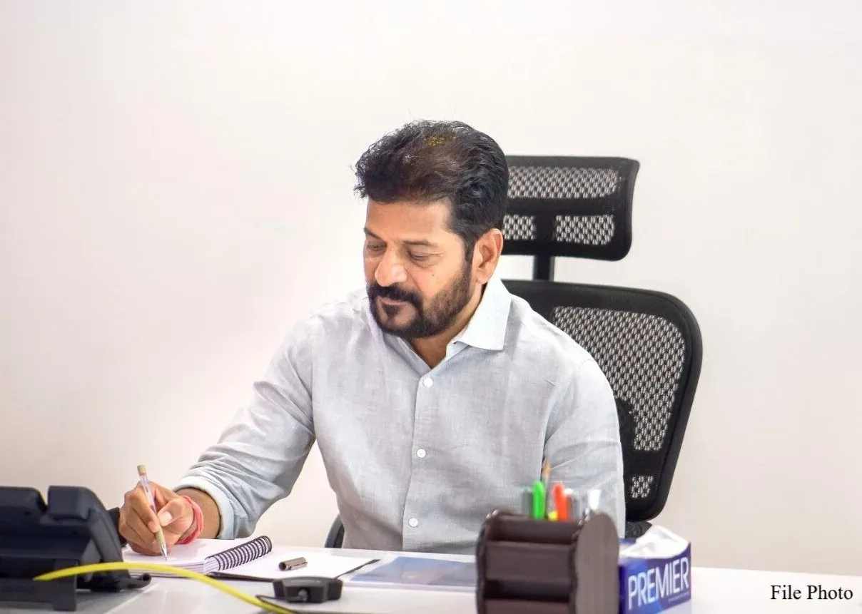 CM Revanth writes to Fadnavis on Tummidihetty Barrage height