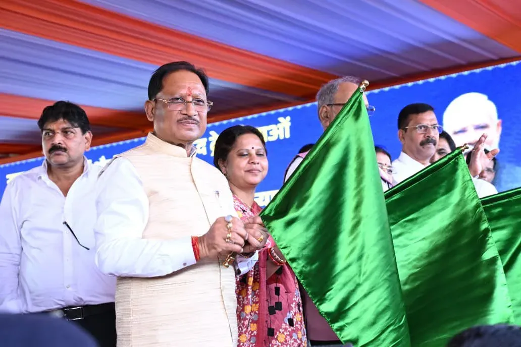 CM Sai Launches New Passenger Rail Services at Raipur