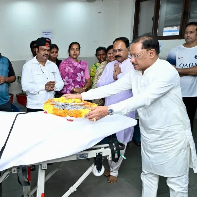 CM Sai pays tribute to Padma Vibhushan Teejan Bai at AIIMS Raipur