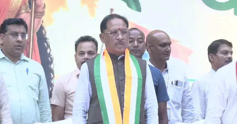 CM Sai Pins Tiranga Yatra Broadcast for Chhattisgarh