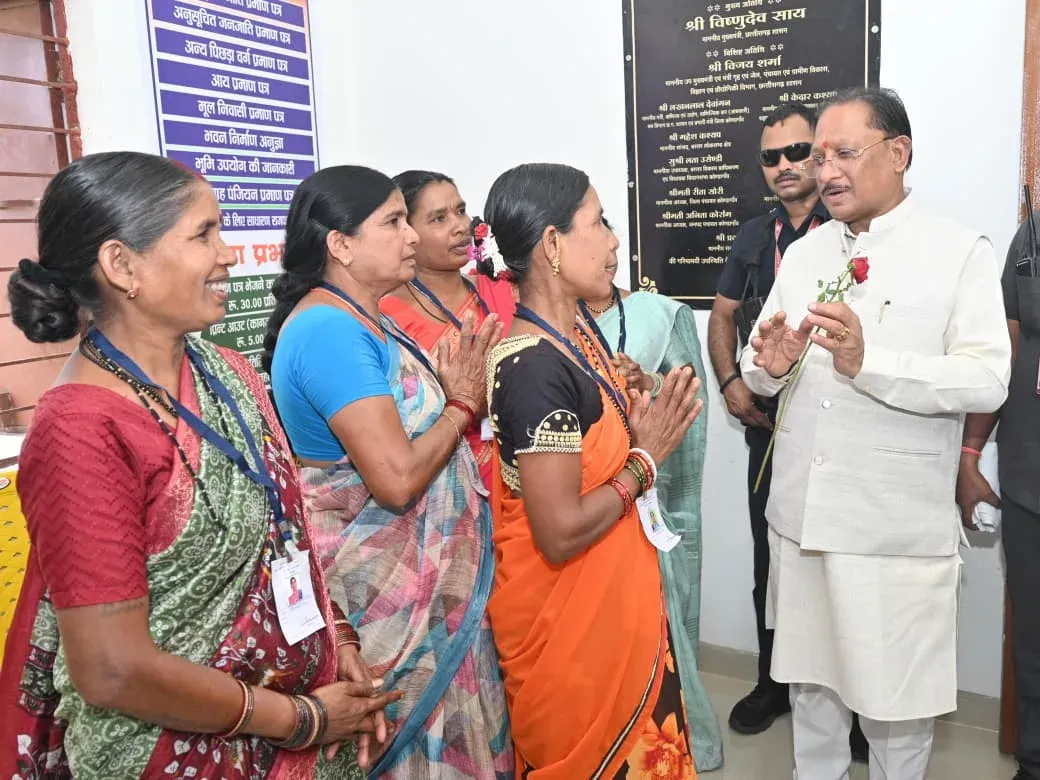 CM Sai Visits Kondagaon Village, Inspects Atal Digital Centre
