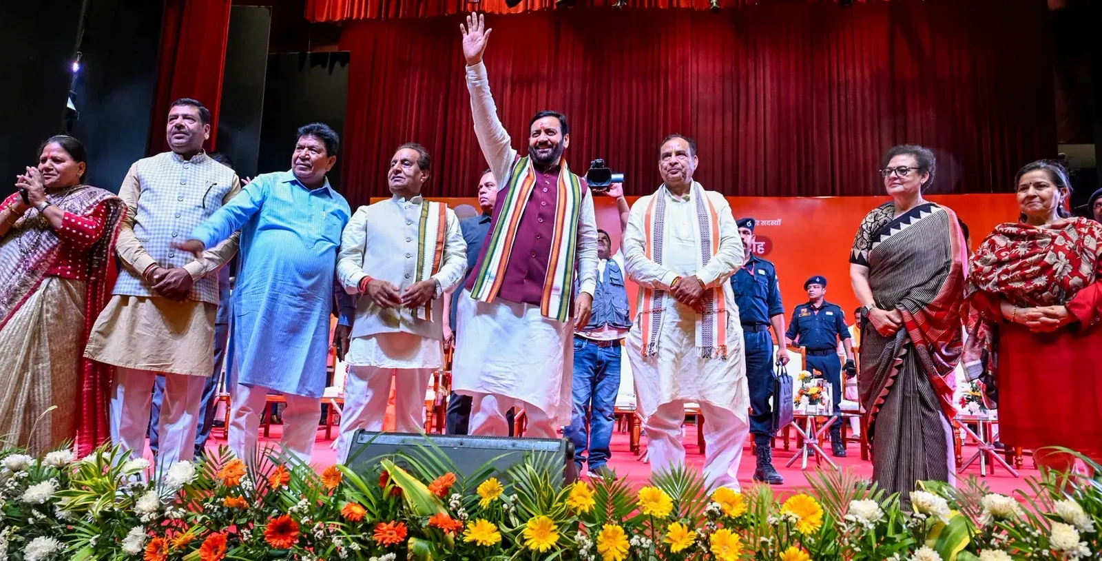 CM Saini Attends Panchkula Mayor, Councillors Oath Ceremony
