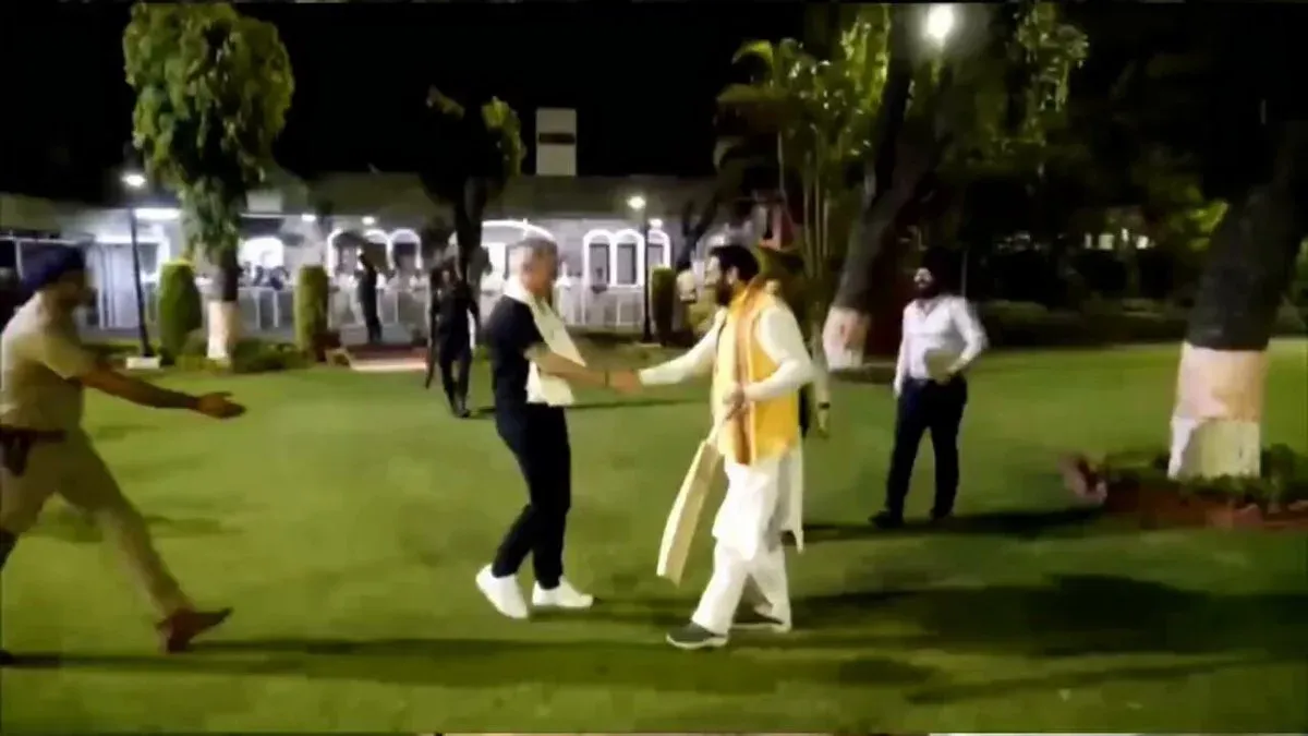 CM Saini Meets Ex-Australia Captain Clarke in Chandigarh
