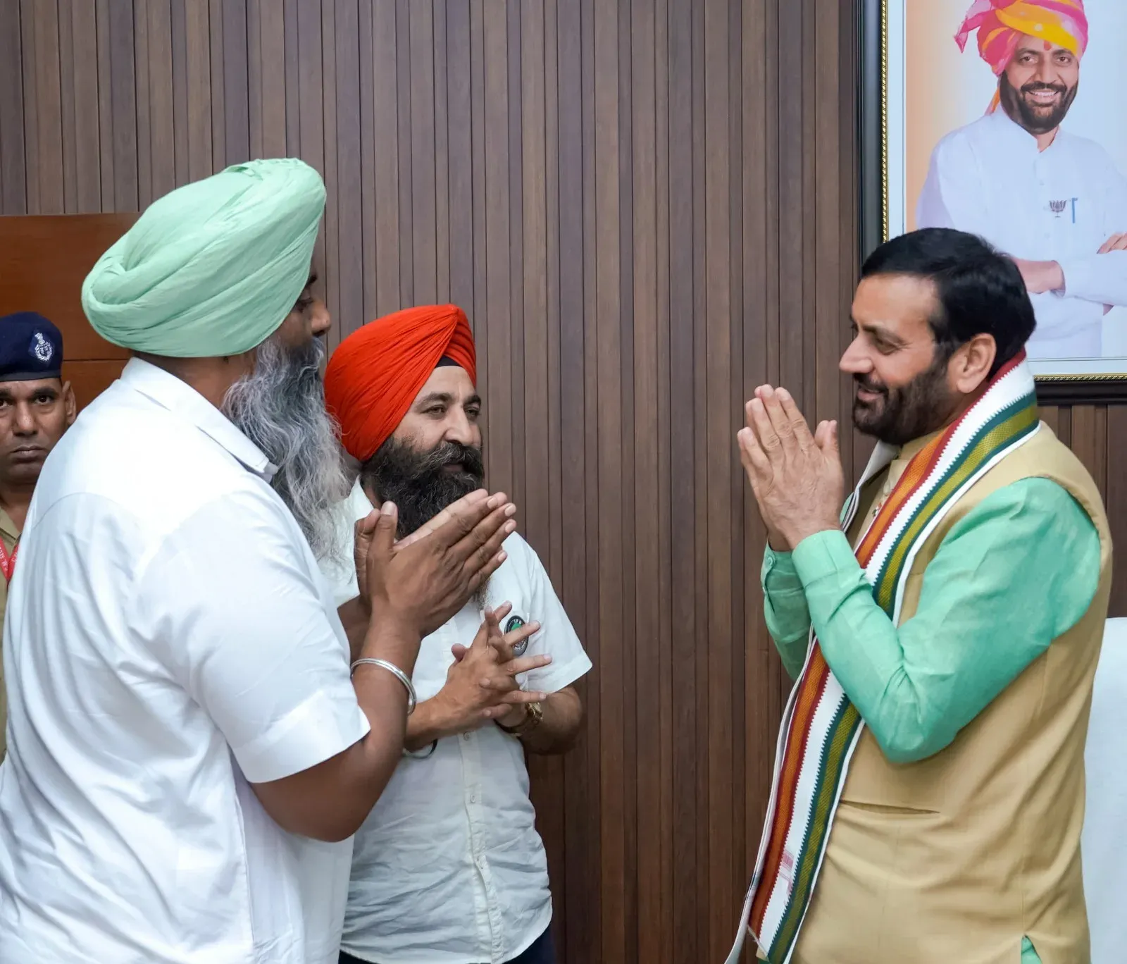 CM Saini Meets Punjab Farmers at Chandigarh Residence