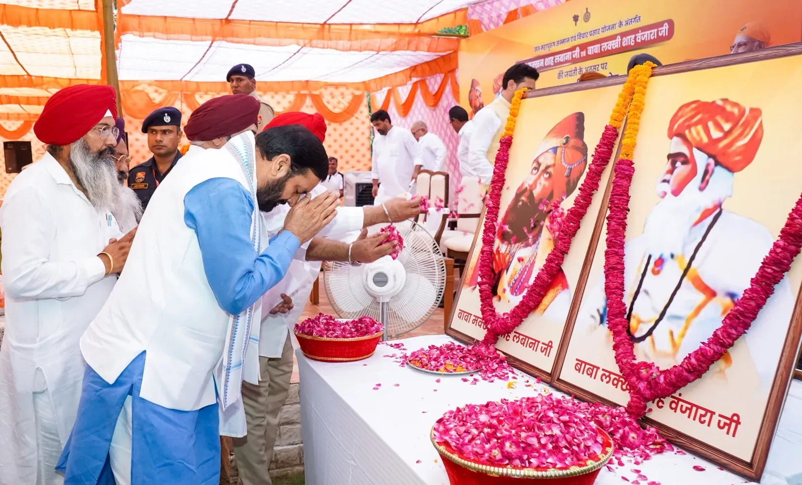 CM Saini Pays Tribute to Baba Makkhan Shah, Bhai Lakhi Shah