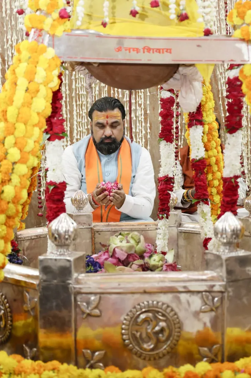 CM Samrat Choudhary Offers Prayers at Buxar Temples