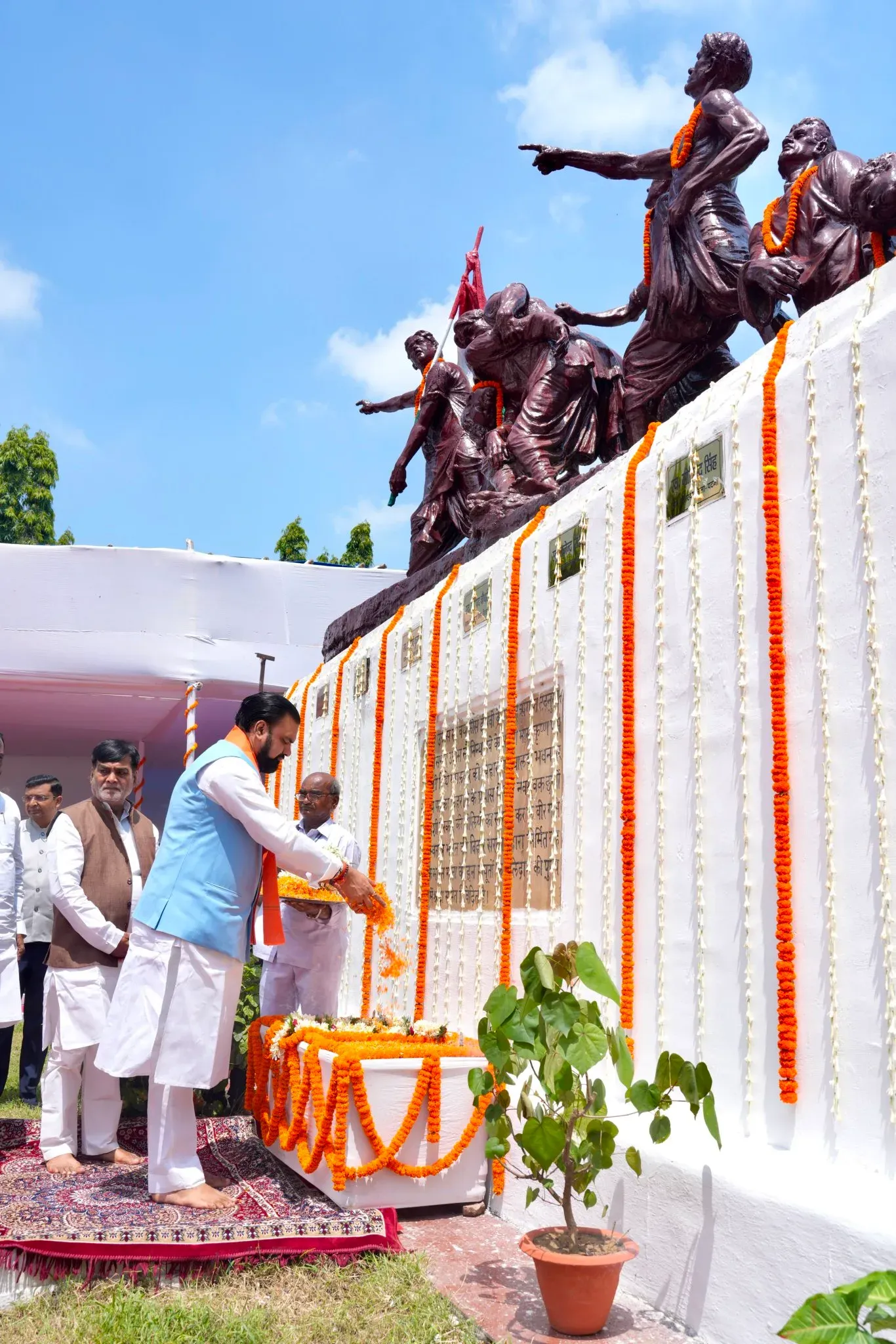 CM Samrat Choudhary Pays Tribute to Patna's Seven Martyrs