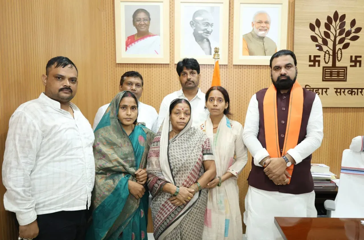 CM Samrat Choudhary vows justice for Bharat Tiwari's family