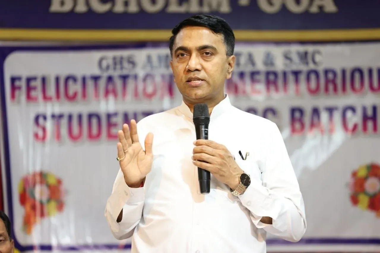 CM Sawant Felicitates SSC, HSSC Toppers from Govt School Amona