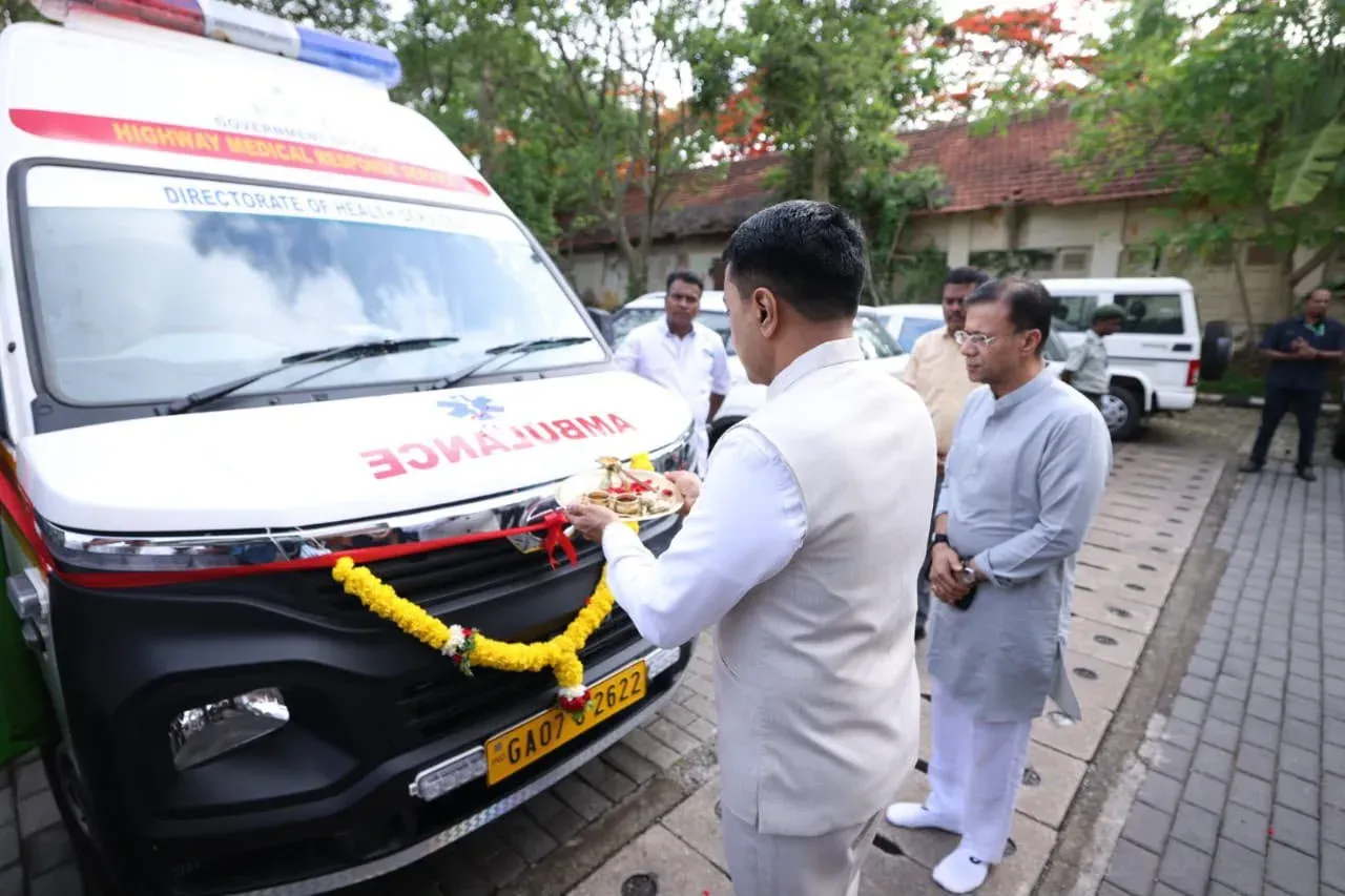 CM Sawant Flags Off 4 Highway Ambulances in Goa