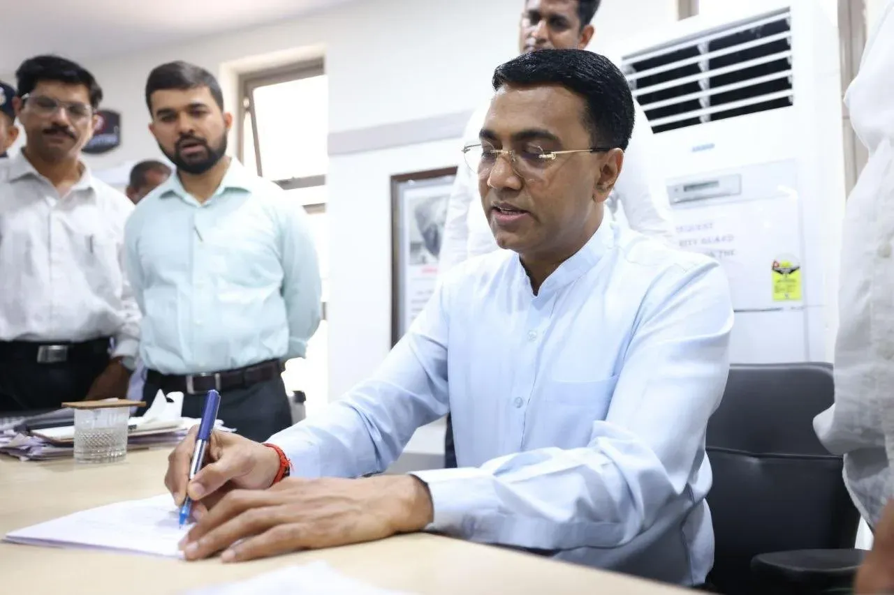 CM Sawant Holds Public Grievance Session in Sankhali