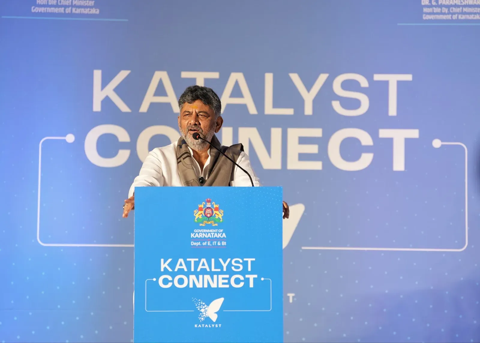CM Shivakumar Chairs GCC Summit to Cement Karnataka's Global Lead
