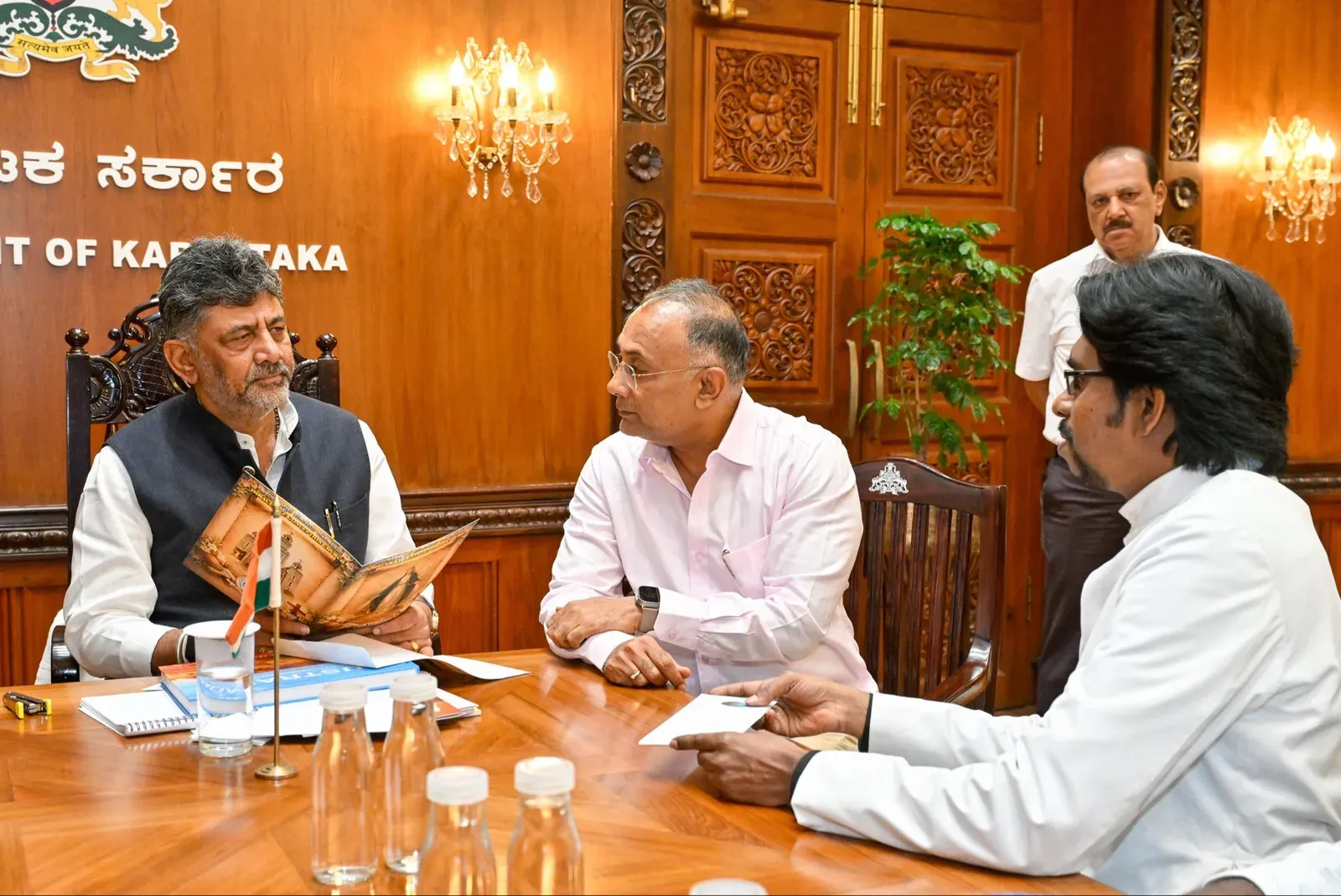 CM Siddaramaiah Meets Delegation Led by Dinesh Gundu Rao at Vidhana Soudha
