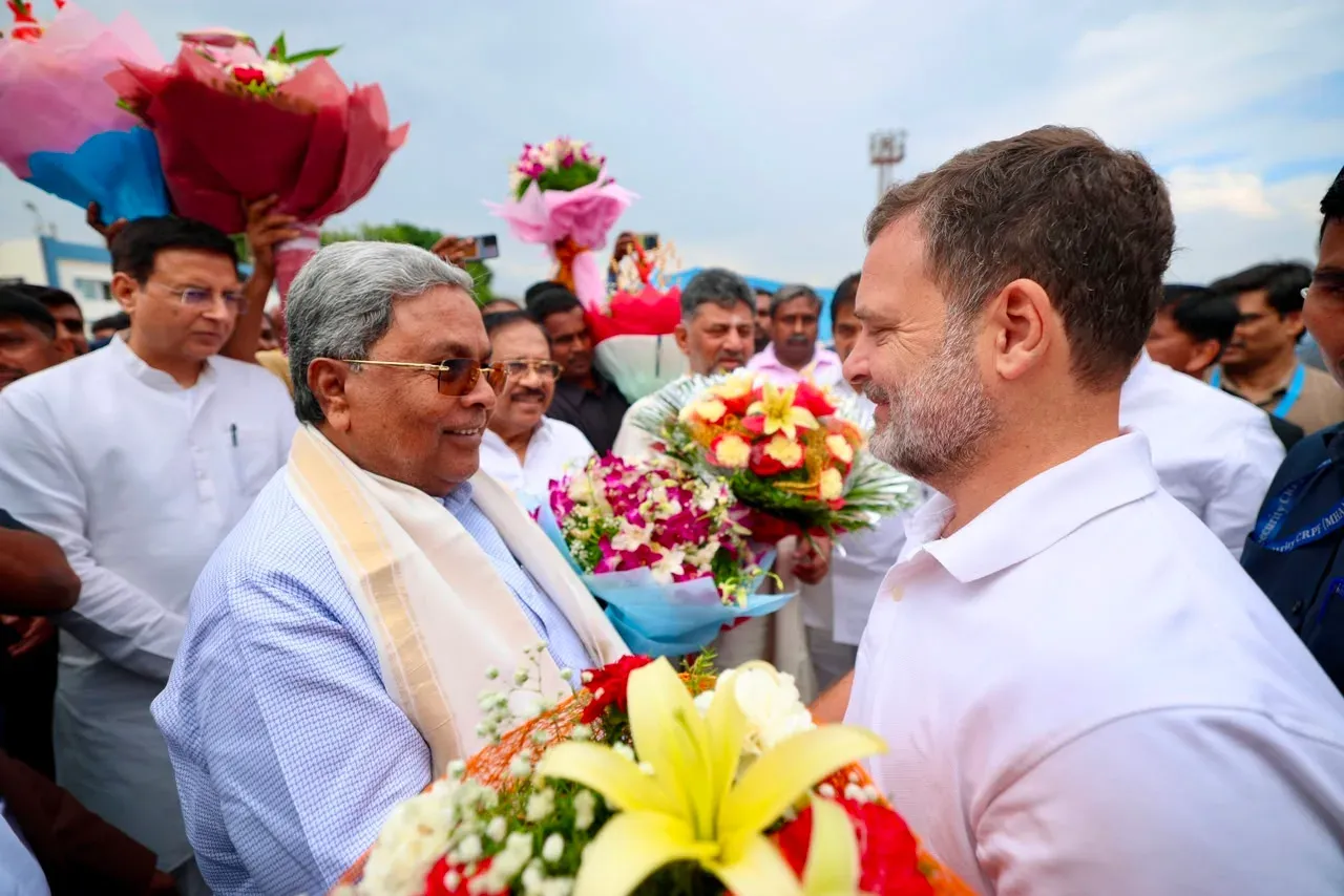 CM Siddaramaiah Welcomes Rahul, Kharge to Bengaluru for Swearing-in