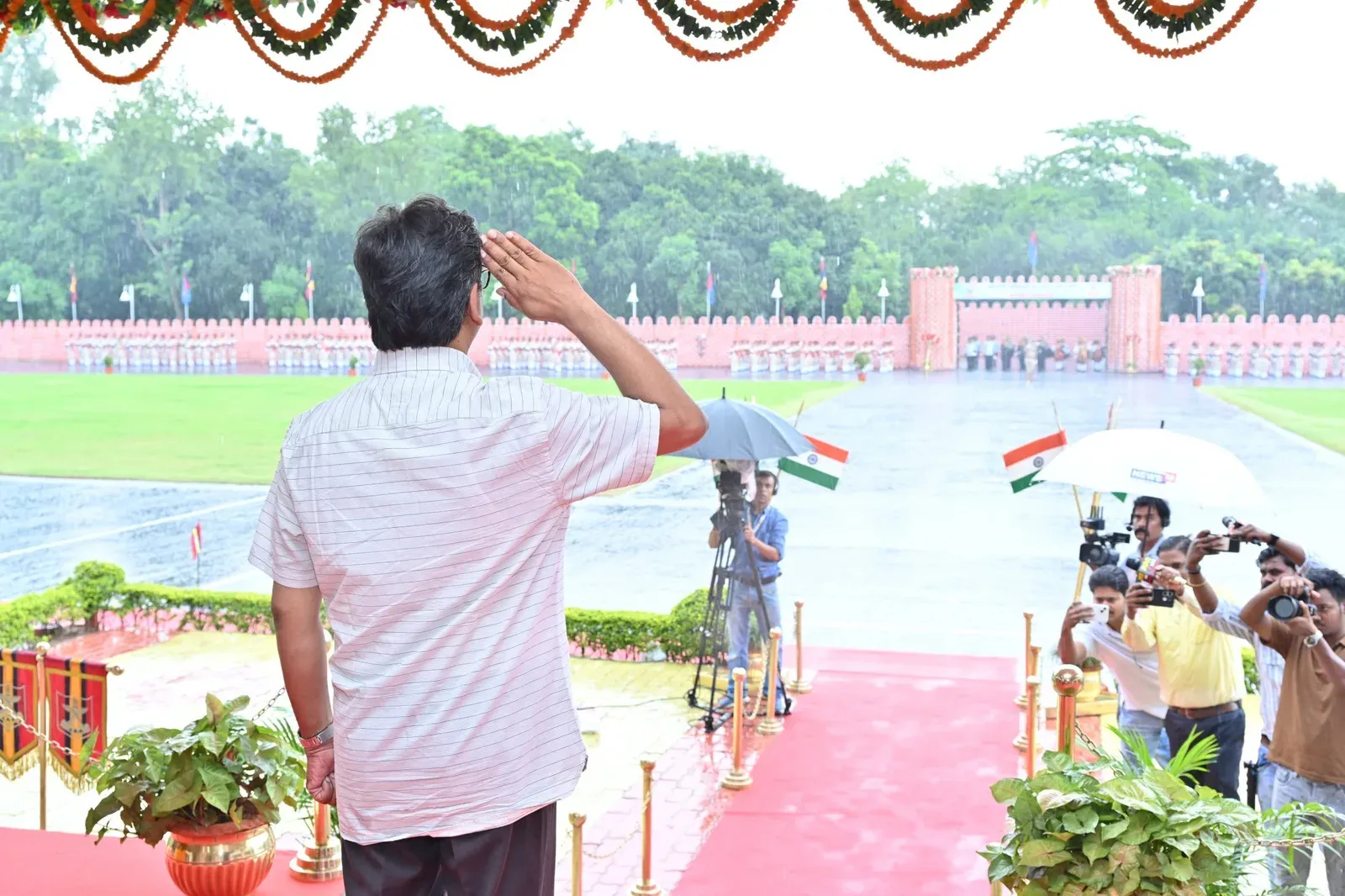 CM Soren Pledges Schools, Healthcare for Jharkhand Police Families