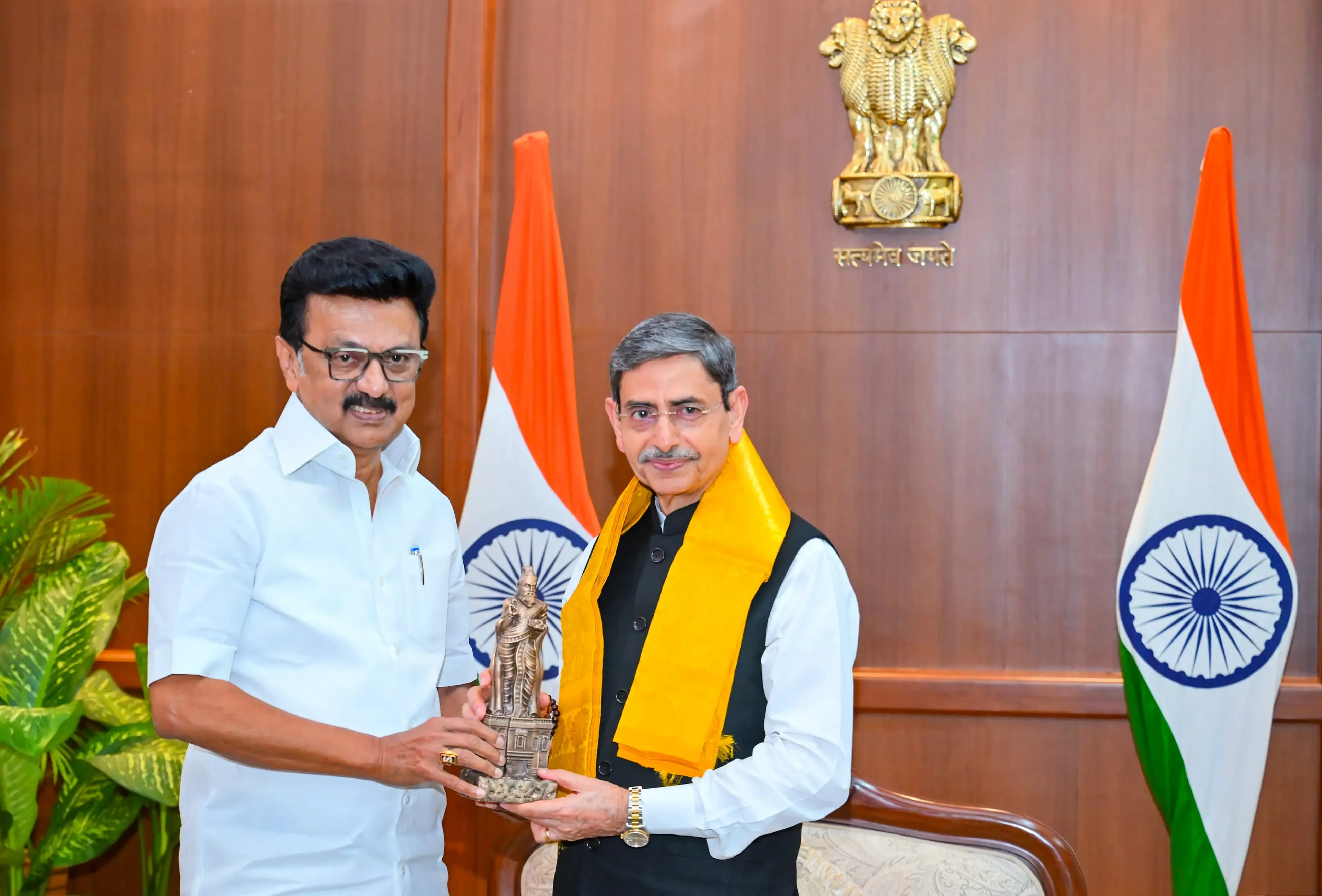 M.K. Stalin Congratulates R.N. Ravi on West Bengal Governorship in Chennai Meeting