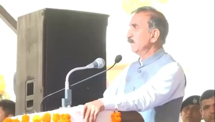 CM Sukhu Announces Full Fee Waiver, Cash Aid for Widows' Children in HP