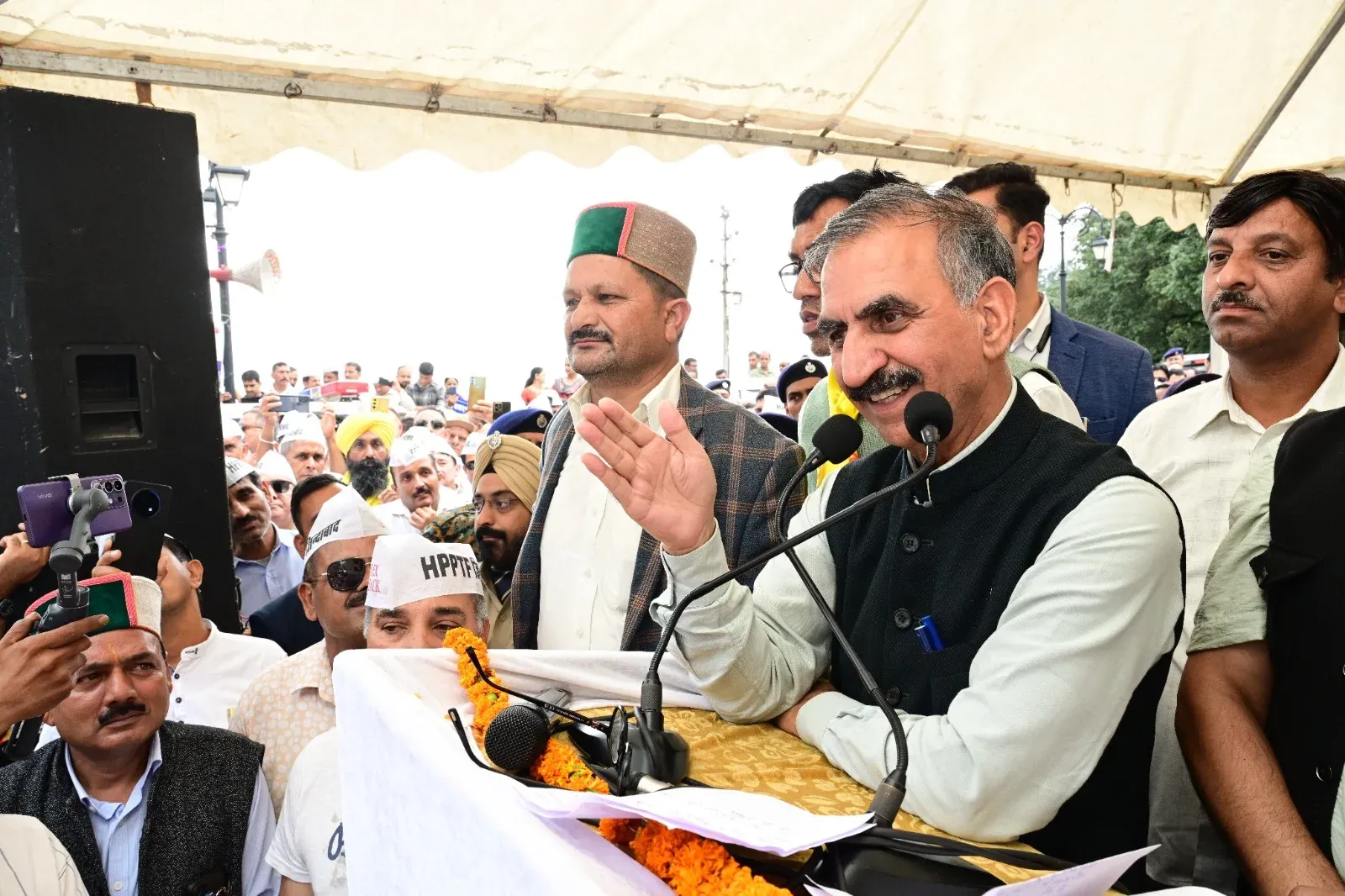 CM Sukhu Announces Key Concessions for HP Primary Teachers