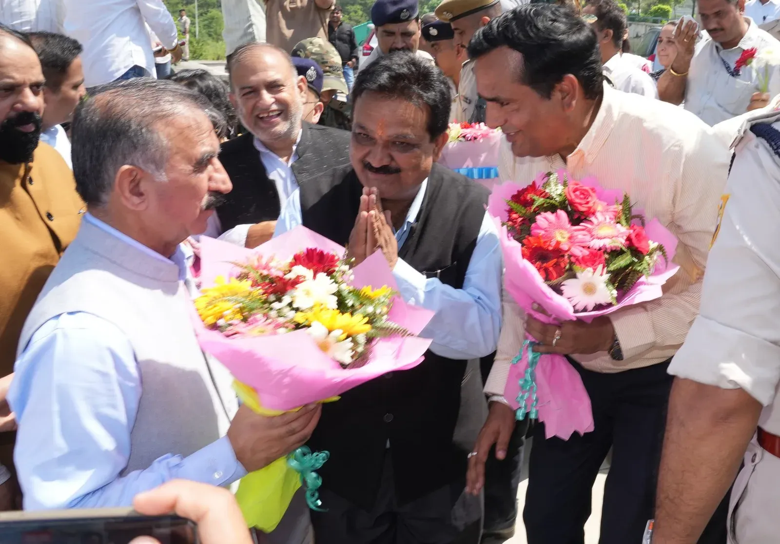 CM Sukhu Arrives at AIIMS Bilaspur Helipad, Welcomed by Leaders