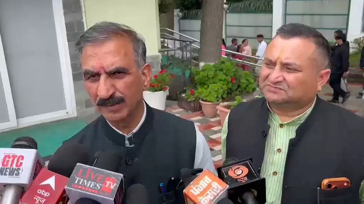 CM Sukhu Condemns Delhi Student Lathi-Charge, Urges Dialogue