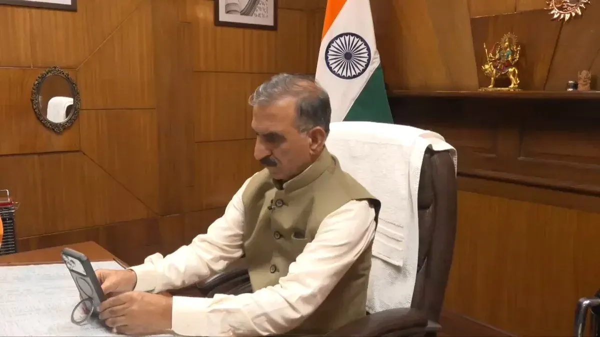 CM Sukhu Connects with 30 HP ITI Trainees on Kazakhstan Visit