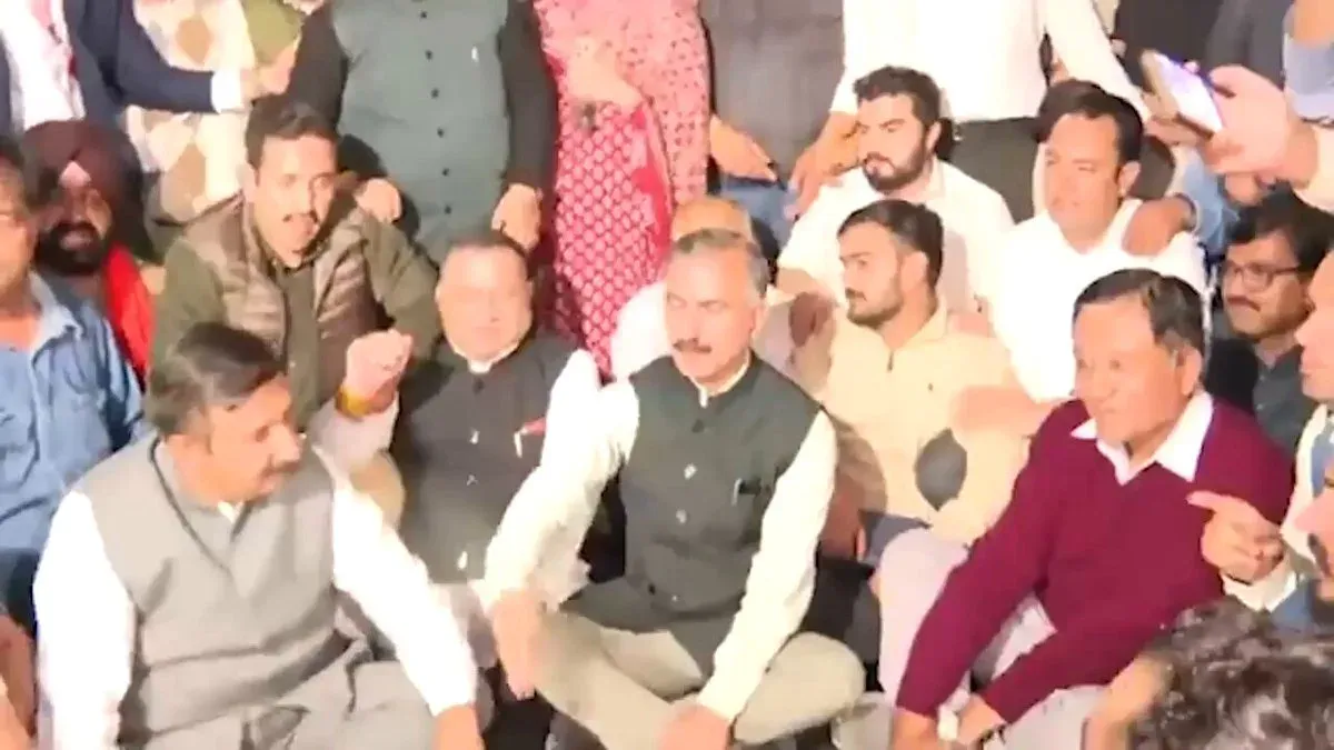 CM Sukhu Invokes Revolutionary Verse from Shimla Secretariat