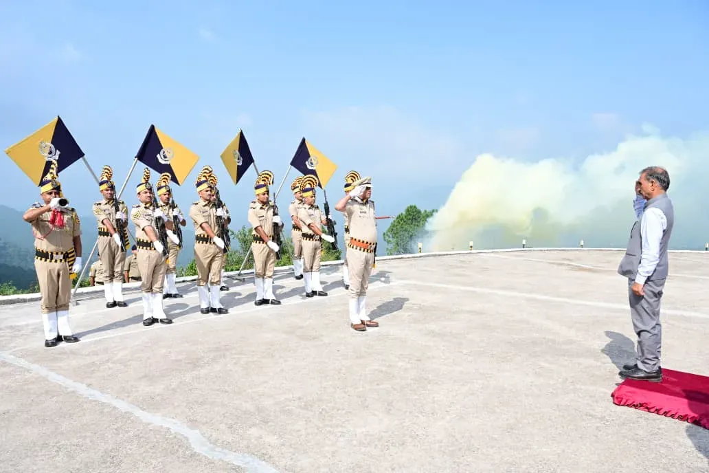 CM Sukhu Thanks Sirmaur Welcome at Kwaghdhar Helipad