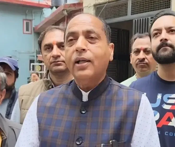 जयराम ठाकुर का आरोप: सीएम सुक्खू मंत्री पद का सपना दिखाकर विधायकों को अपने खेमे में जोड़ रहे