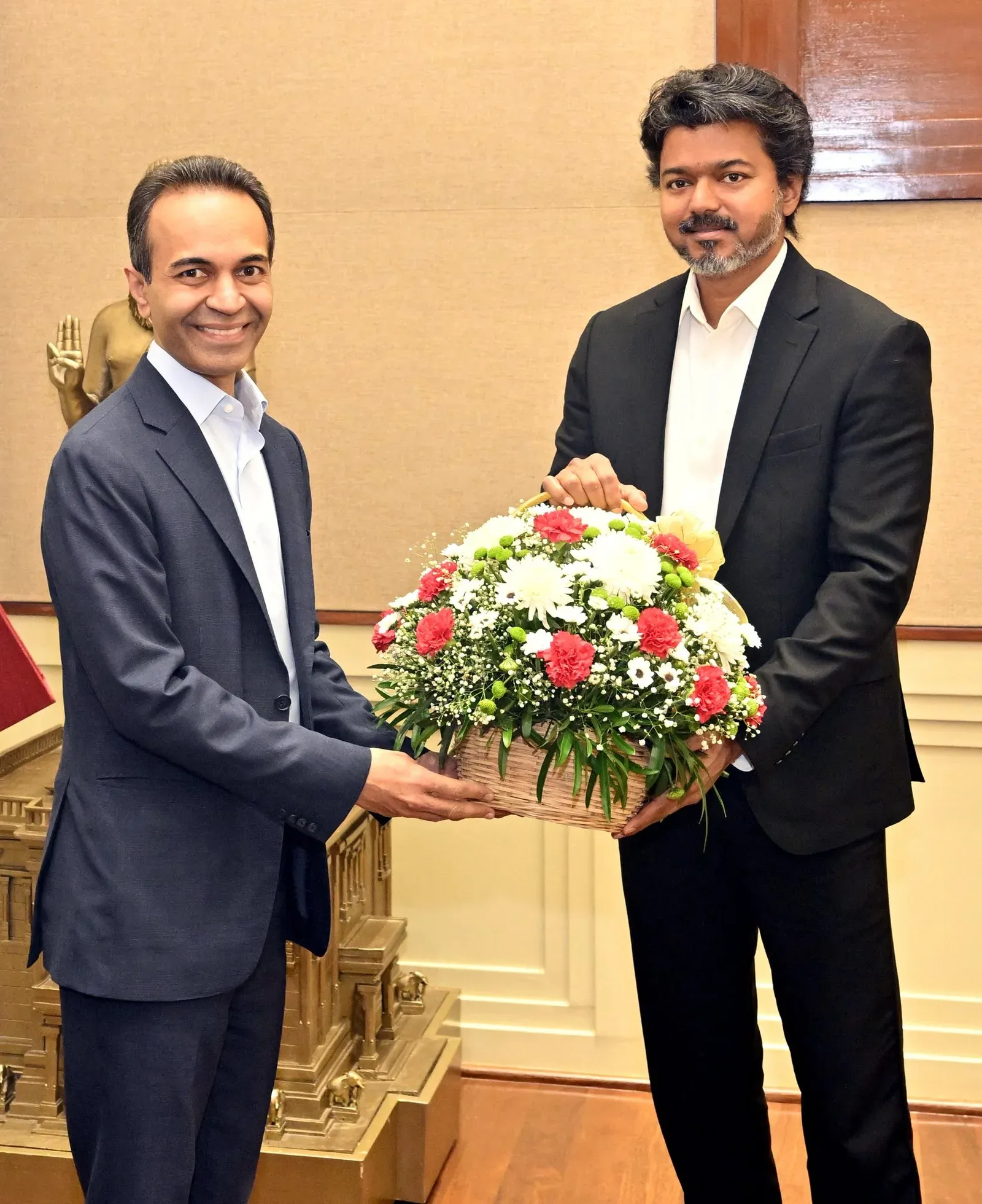 CM Vijay meets Ashok Leyland chairman at Secretariat