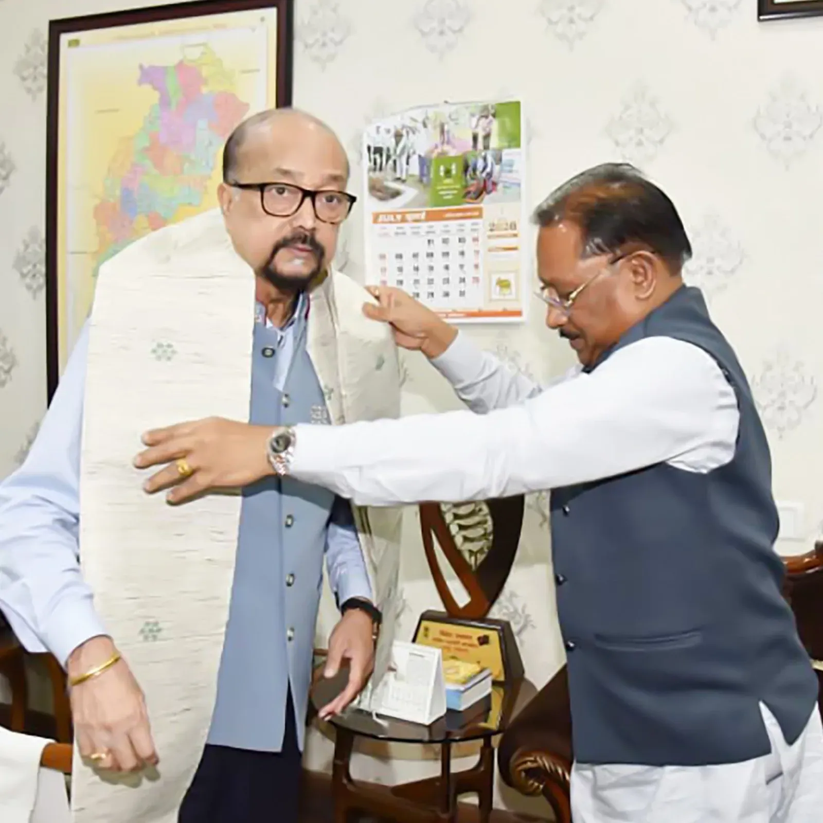 CM Vishnu Deo Sai Calls on Governor Ramen Deka at Lok Bhavan