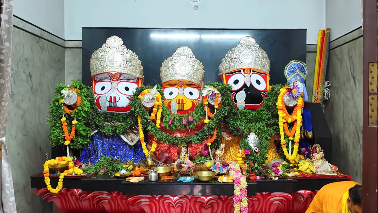 CM Vishnu Deo Sai Joins Rath Yatra, Performs Chhera Pahara in Raipur