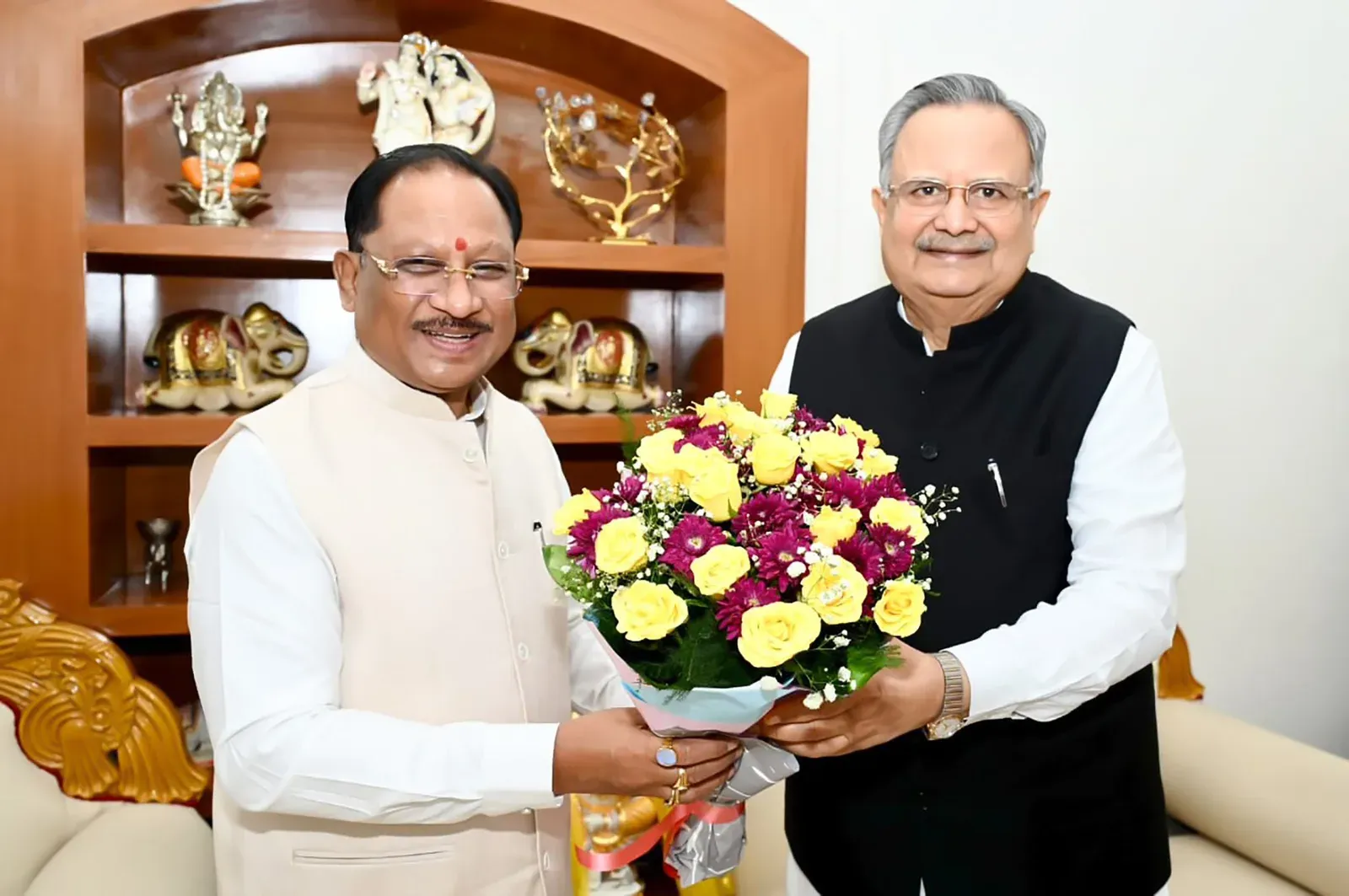 CM Vishnu Deo Sai Meets Assembly Speaker Dr. Raman Singh