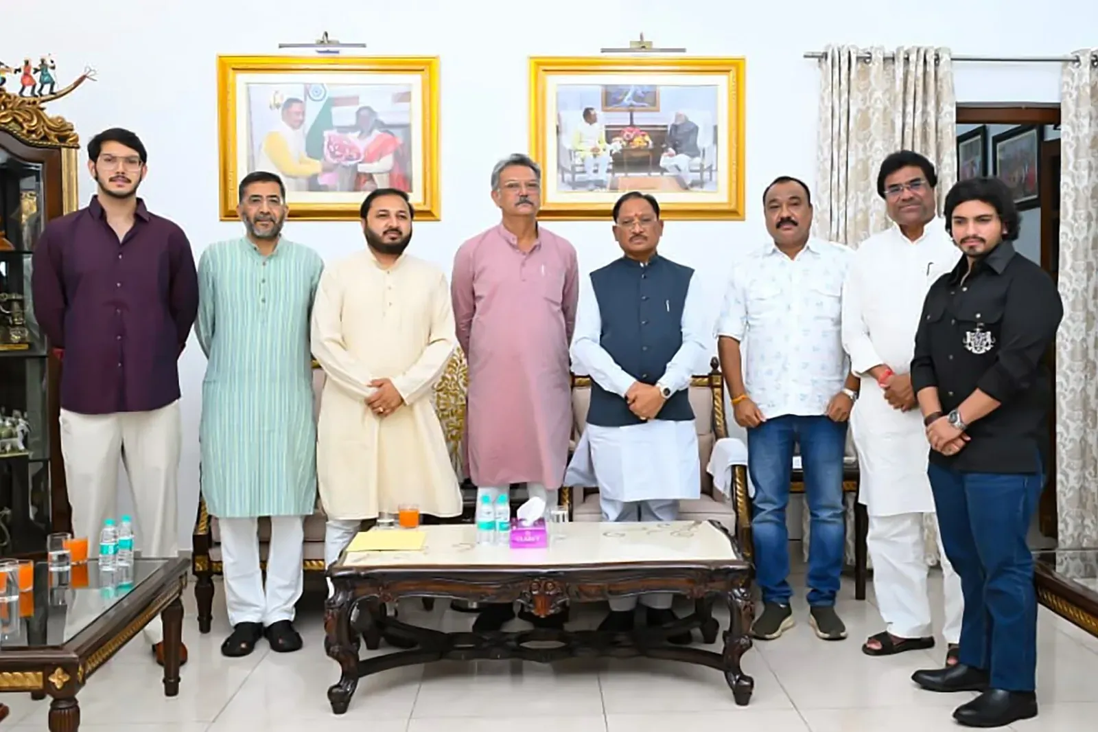 CM Vishnu Deo Sai Meets Bastar Maharaja's Delegation