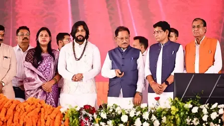Chhattisgarh's CM Vishnu Deo Sai Provides Rs 10,000 Aid to Landless Labourers