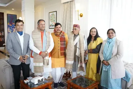 How Did CM Yadav Honor Padma Shri Awardees at His Residence?