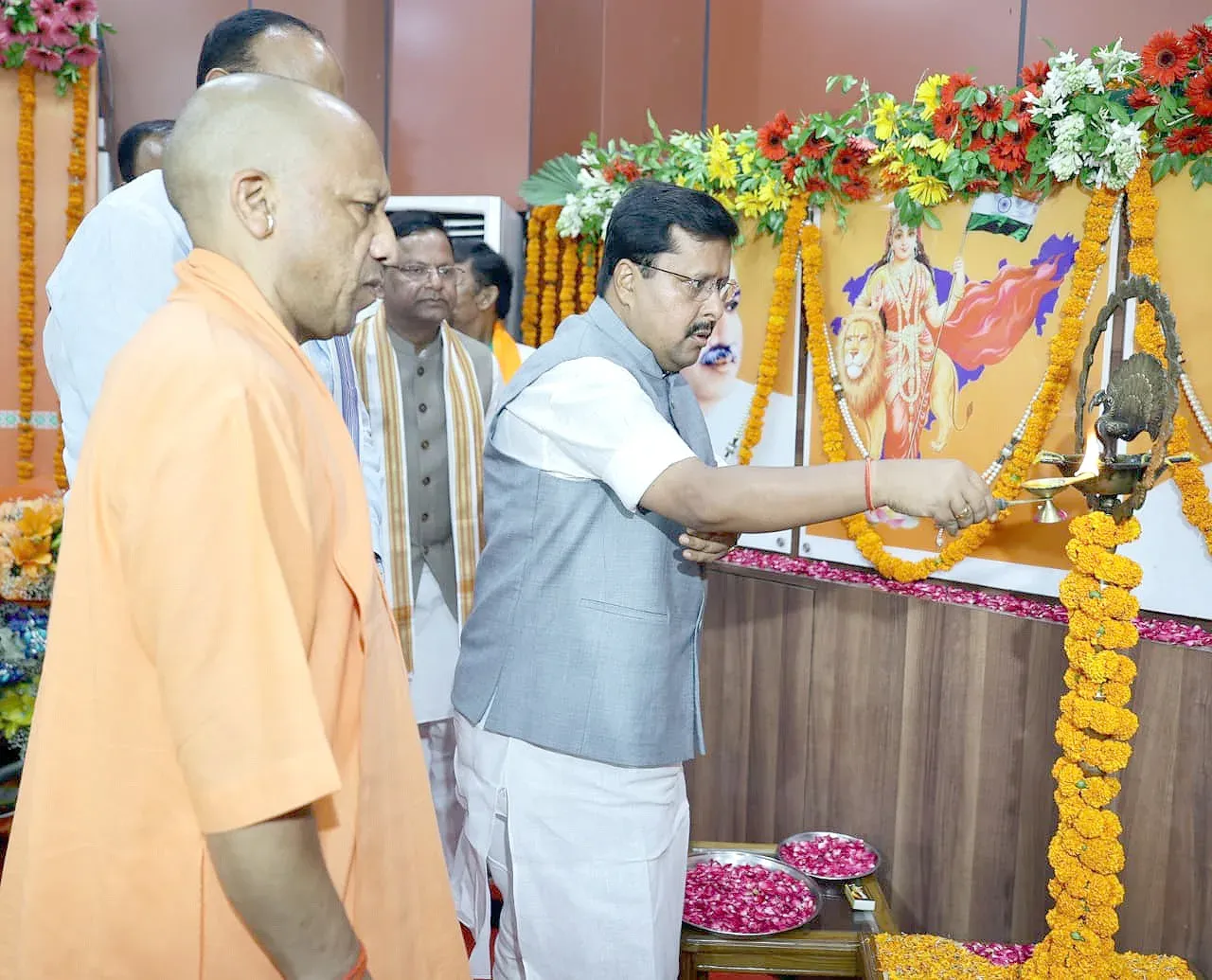 CM Yogi Attends BJP UP Organisational Meet in Lucknow