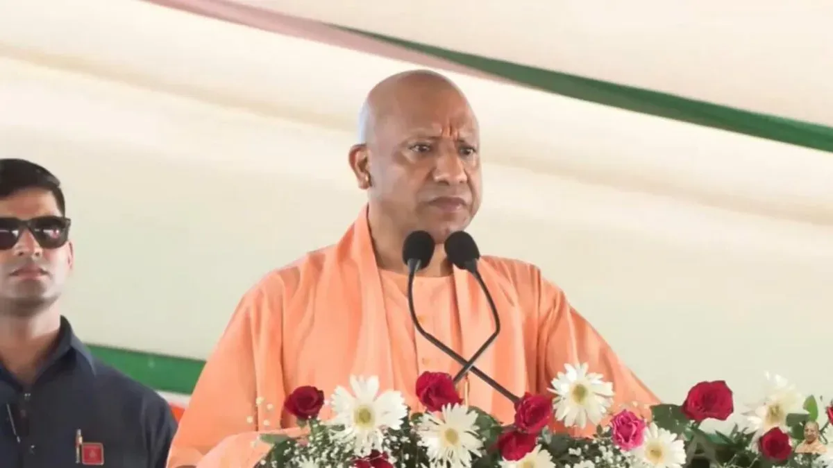 CM Yogi Challenges SP, Congress Over Religious Site Access