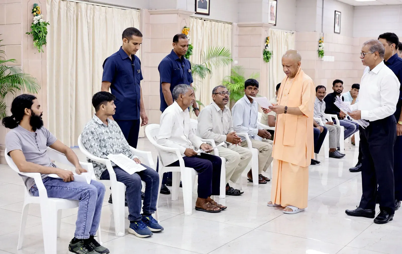 CM Yogi Holds Janata Darshan in Lucknow, Directs Officials on Public Grievances