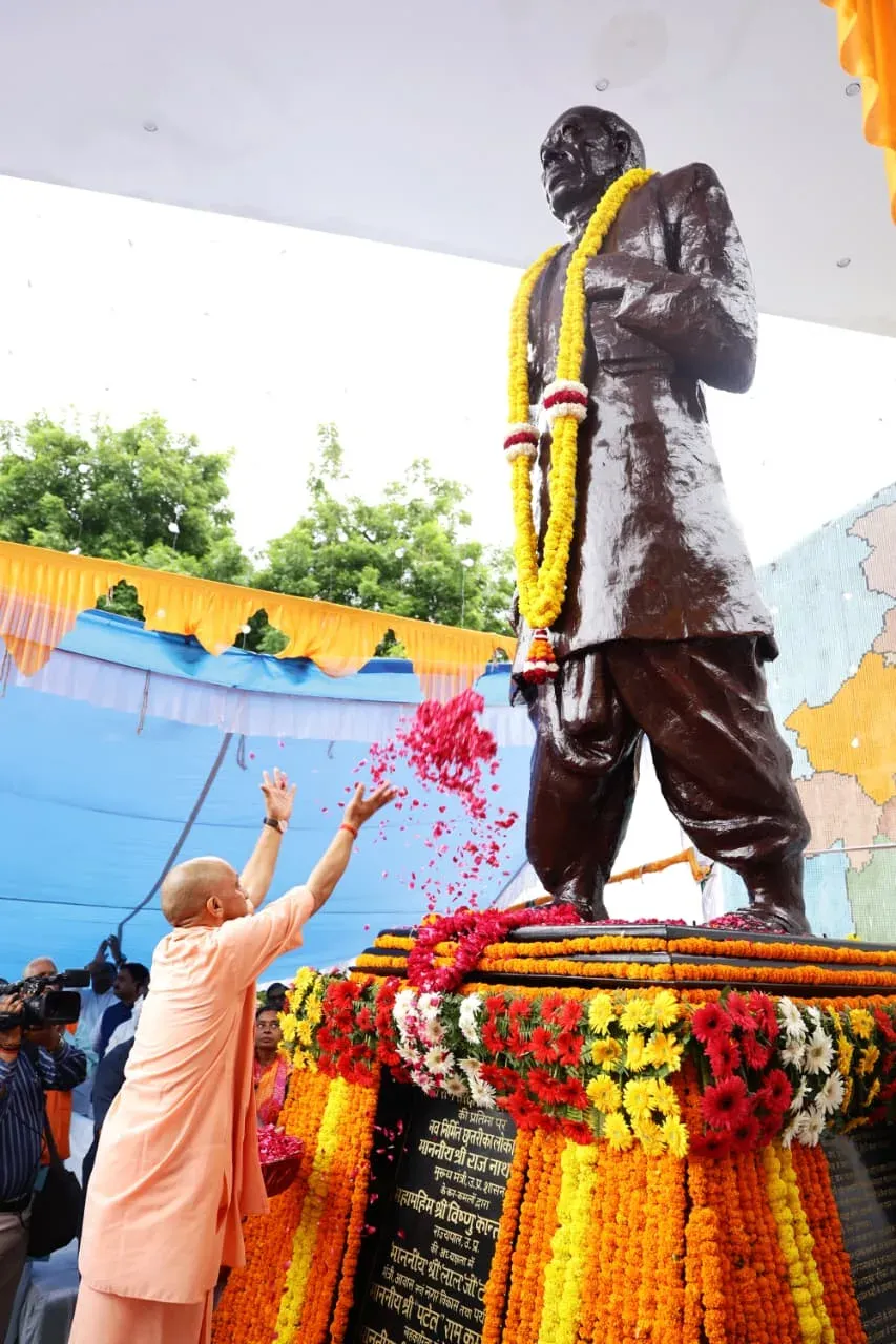 CM Yogi honours Sardar Patel on 151st birth anniversary in Lucknow