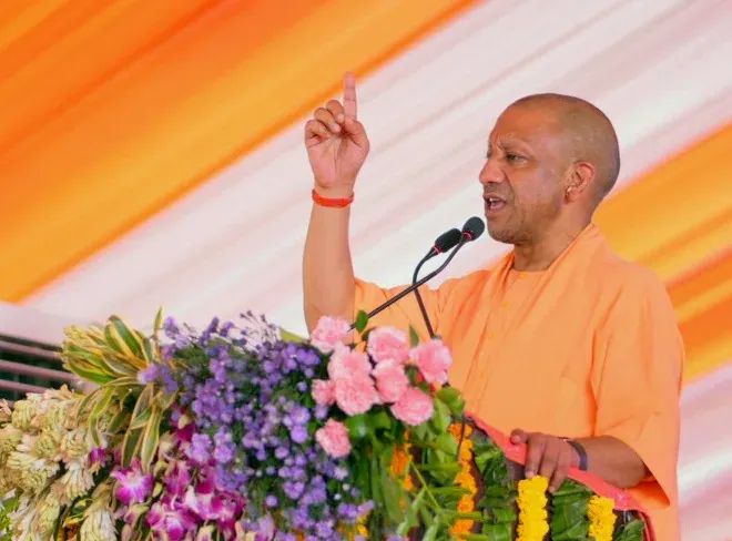 CM Yogi Launches ₹636 Crore Projects in Hamirpur