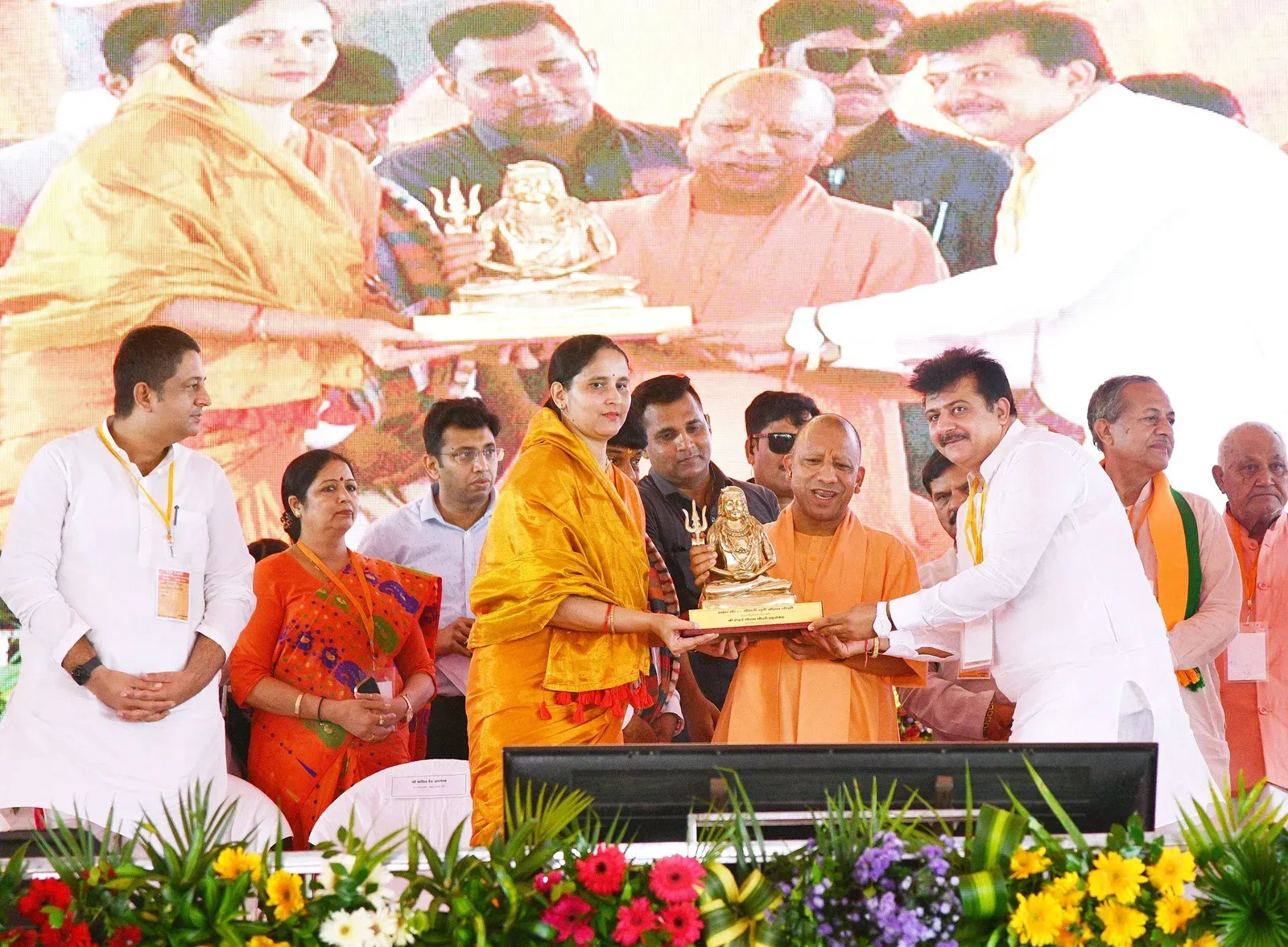 CM Yogi launches Rs 1,003 cr projects in Bijnor
