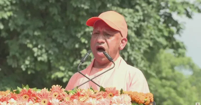 CM Yogi launches Tiranga Yatra with youth in Lucknow