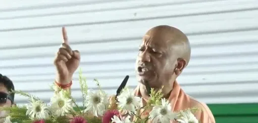 योगी का विपक्ष पर प्रहार: 'सपा का इतिहास रामभक्तों के खून से सना', गोरखपुर में ₹758 करोड़ की परियोजनाओं का लोकार्पण