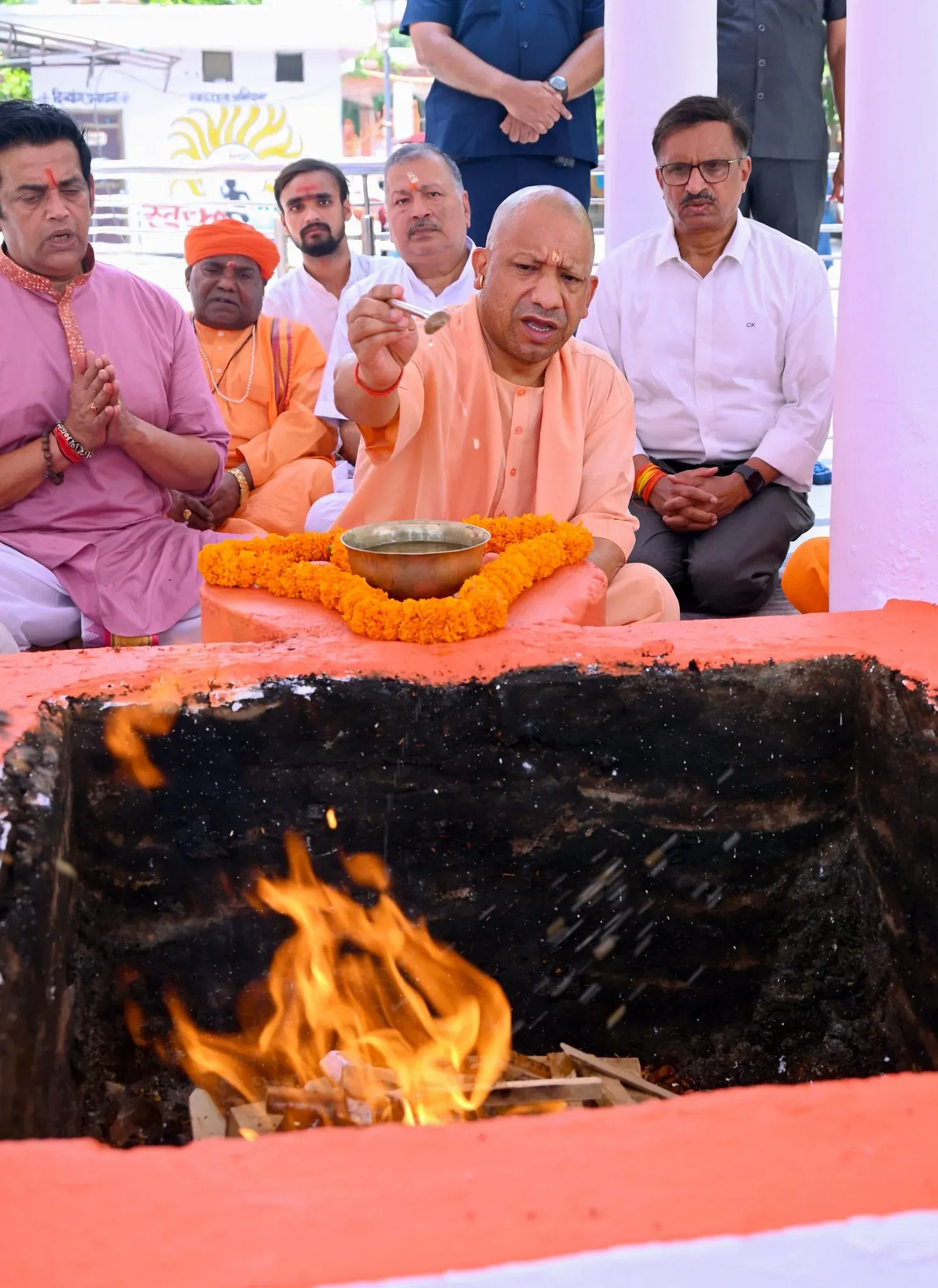CM Yogi offers prayers at Gorakhpur temple on Shravan Shivratri