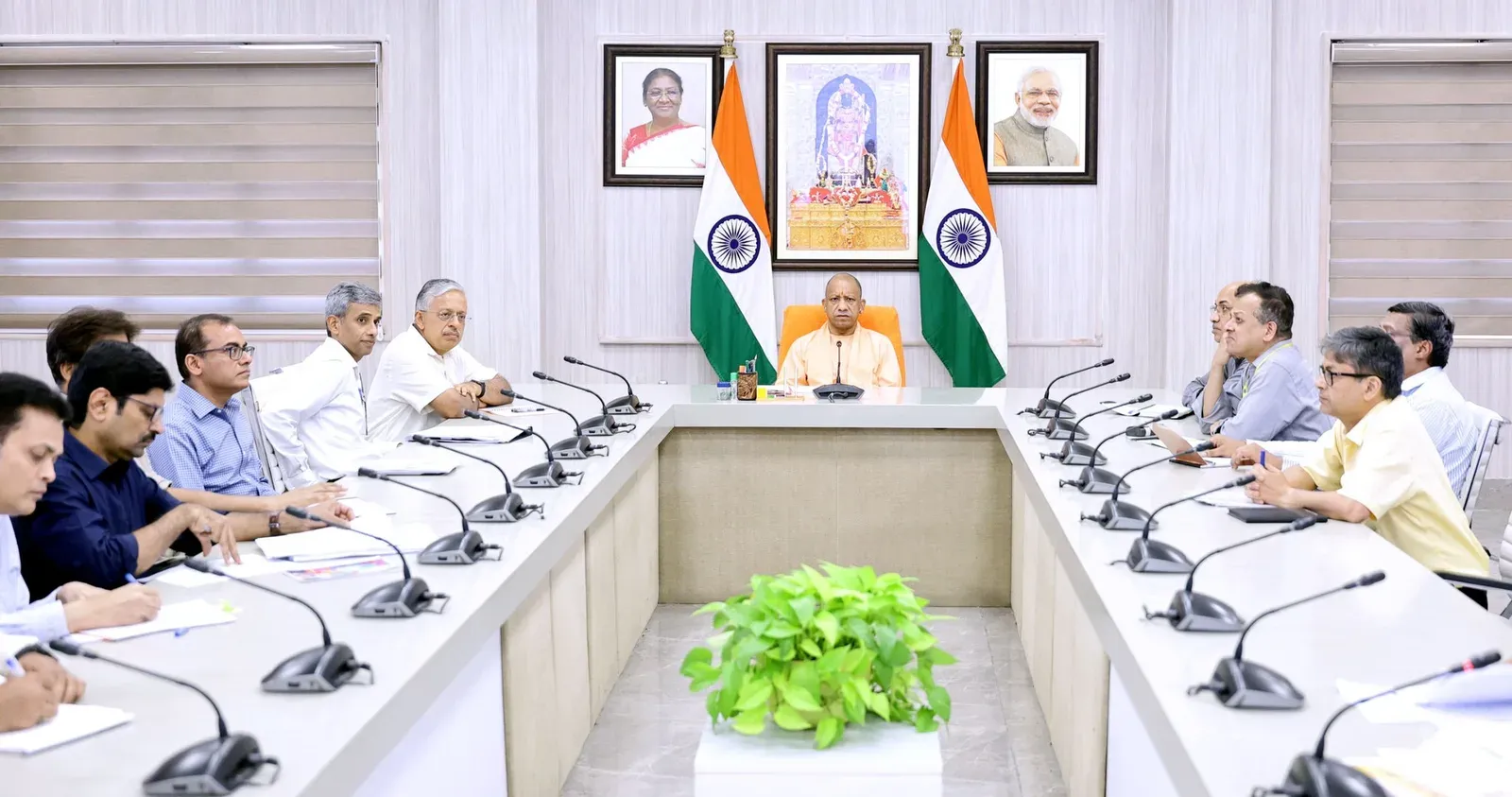 CM Yogi Orders Unified Youth Policy for UP's 16-35 Age Group