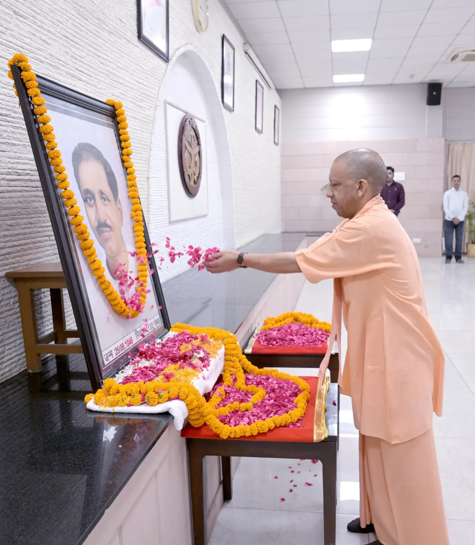 CM Yogi pays floral tribute on Deendayal Upadhyay's 110th birth anniversary